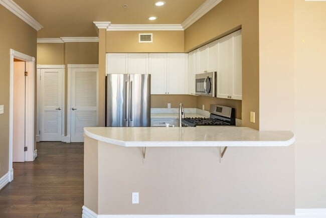 Photo - Gaslamp City Square Condo  2 bed 2 bath, t... Unit 705