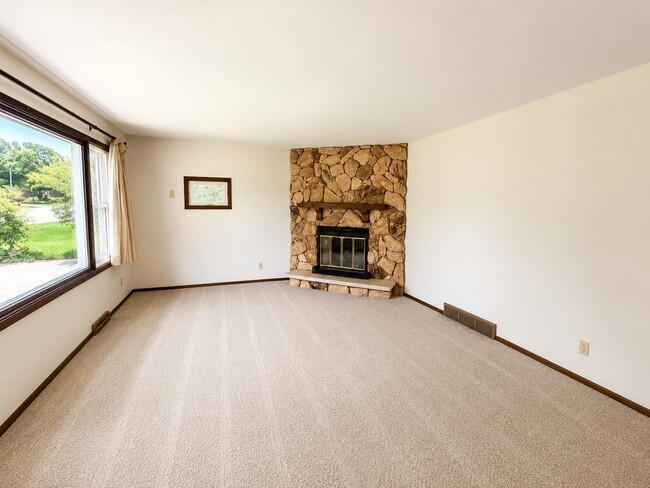 Photo - 6504 Schneider Pl