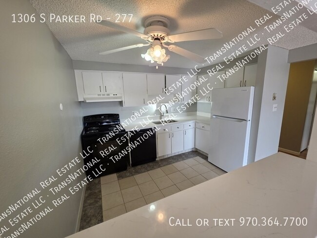 Photo - 1306 S Parker Rd Unidad 277