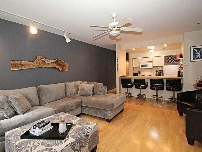 234 N Broadway