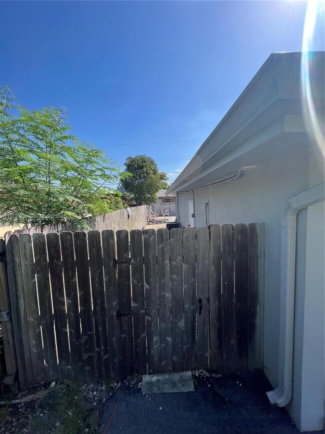 Photo - 410 Pennsylvania Ave Unidad 1