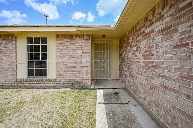 2667 Grand Canyon Dr