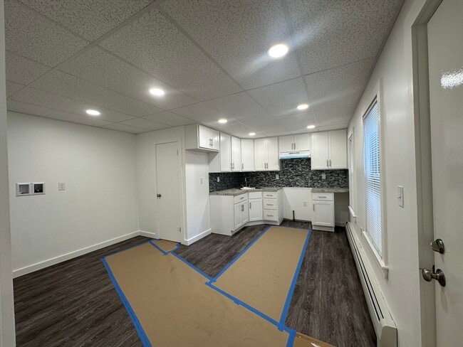 Building Photo - 109 Mechanic St Unit B