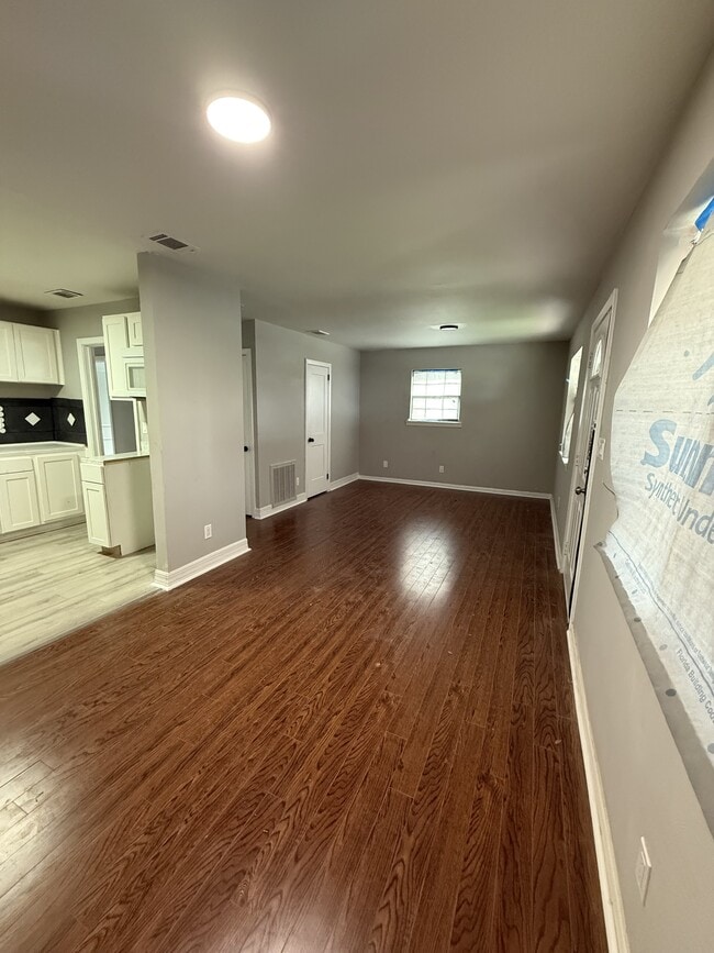 Photo - 3728 Hickory Ave SW