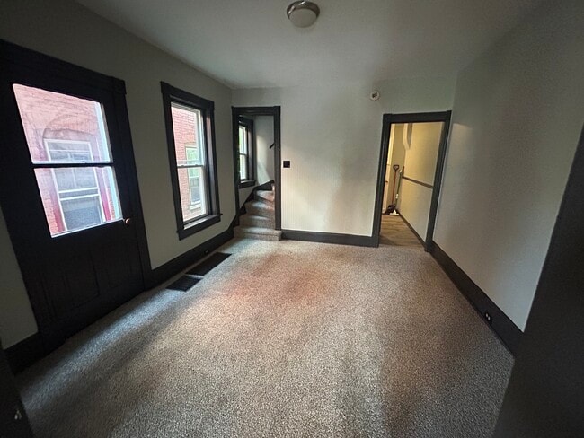 422 Rural Ave