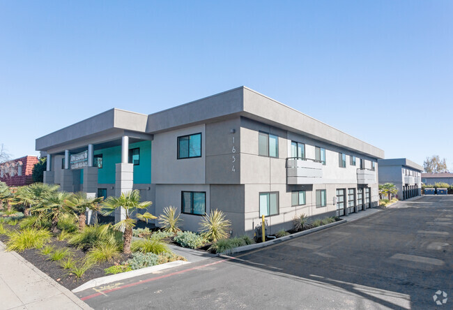 Innovation on Hollenbeck - Innovation on Hollenbeck Apartments