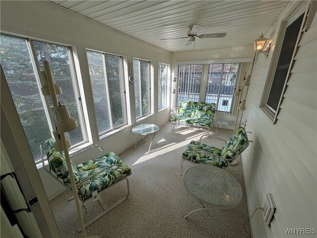 Photo - 186 Peppertree Dr