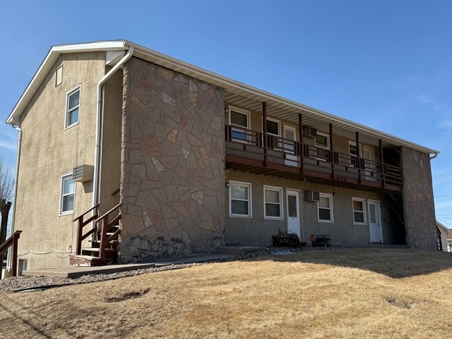 Building Photo - 606 N Main St Unit #7
