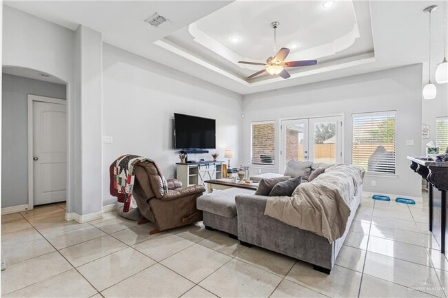 Photo - 20 Dalobo Blvd