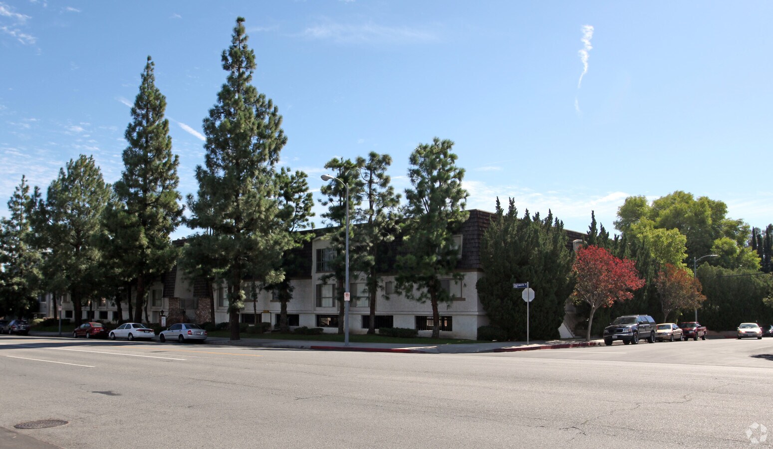 17346 Chatsworth St - Granada Pines Apartments