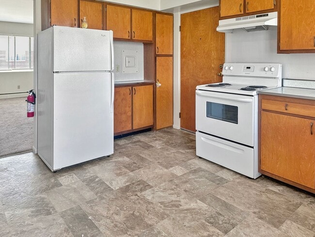 Photo - 2833 S Burdick St Unit C