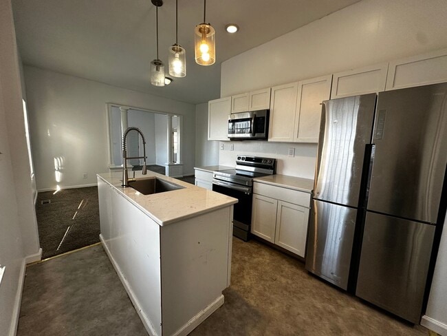 Photo - 432 S Highland Ave