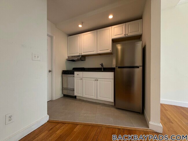 Photo - 529 Beacon St Unit 11