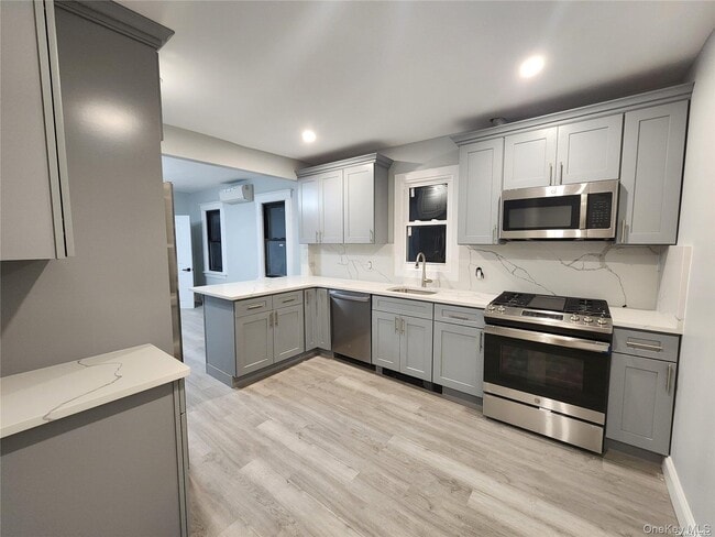 Building Photo - 159 Cleveland Ave Unit A