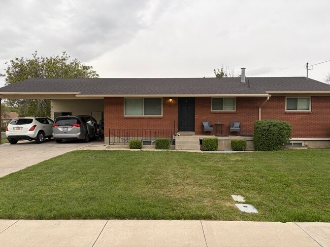 Building Photo - 309 N 100 W Unit 309