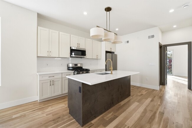 Photo - 25 Lembeck Ave Unit 2