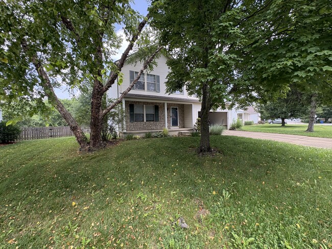 Building Photo - 1074 Lakegrove Ct