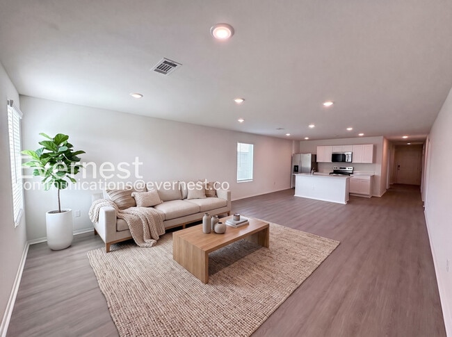 15 Vineyard Dr