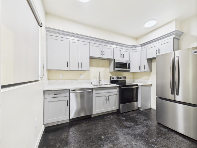 Building Photo - 8453 Langdon Ave Rental