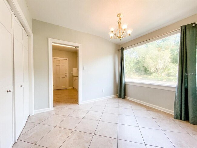 Photo - 800 W Frances Ave