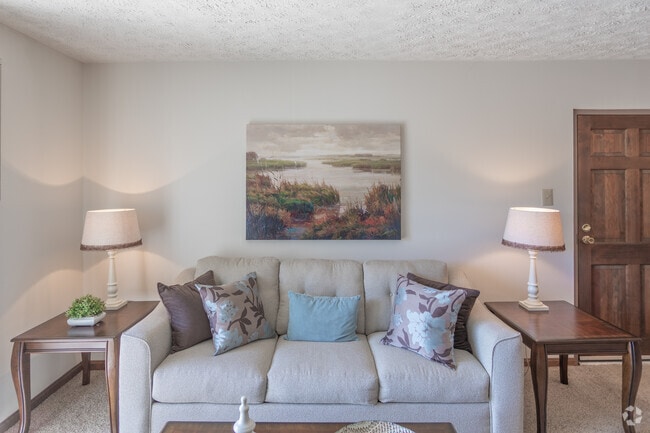 2BR, 1BA - 1,180 SF