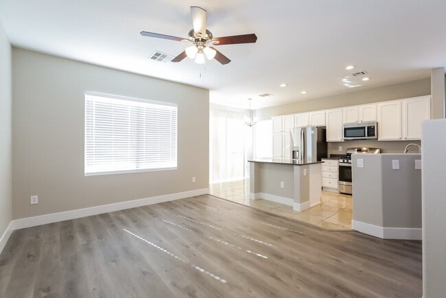 Photo - 5473 Coral Ribbon Ave