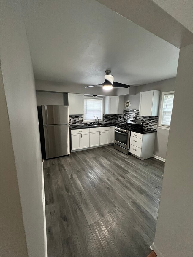 Kitchen - 5024 N 84th St Townhome