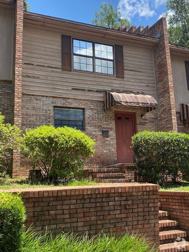 Building Photo - JA- PINE 803/5/7 Unit 805 Pine ST Rental