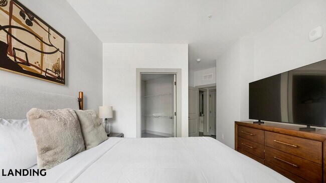 1310 Hillside Ave Unit 338