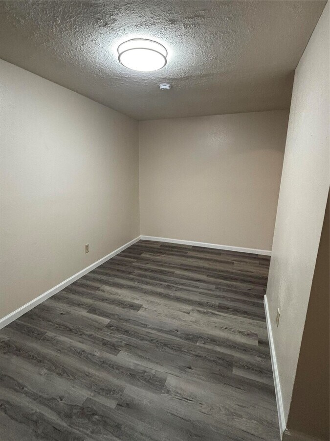 Photo - 9606 Benthos Dr