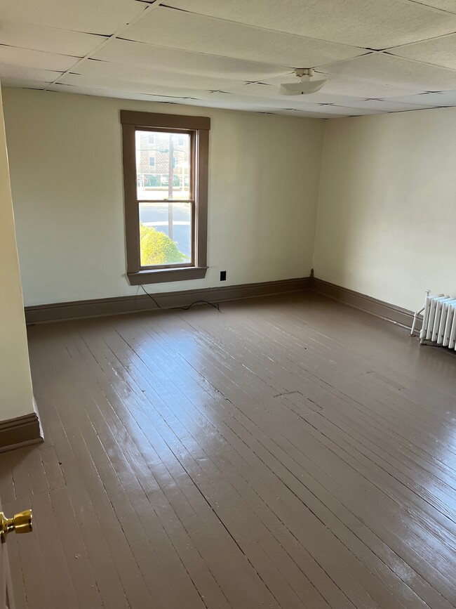 Photo - 331 Kingwood St