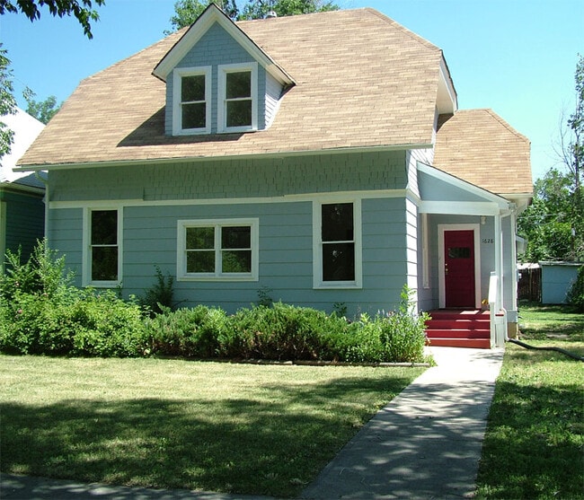 Photo - 1628 W Pikes Peak Ave House