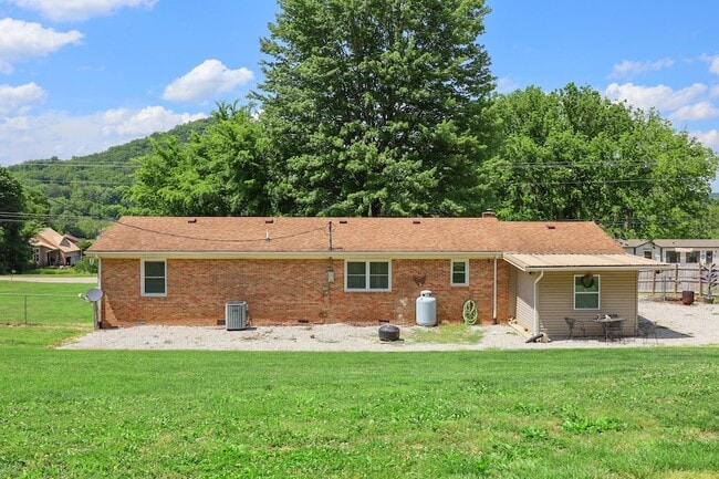 Photo - 616 Red Lick Rd