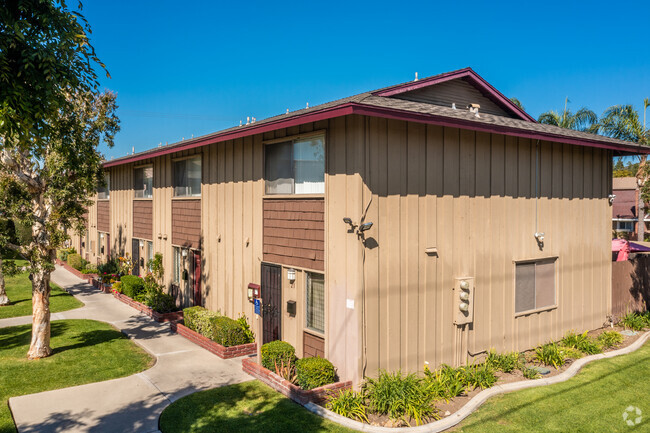 Countryside Townhomes Apartments - Countryside Townhomes Apartments