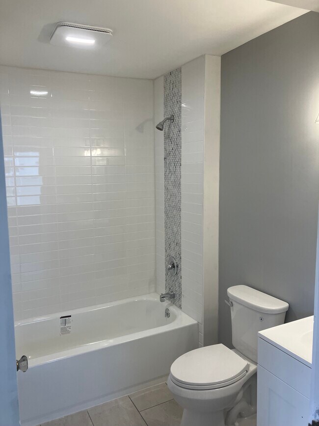 Photo - 5142 Ridge Rd