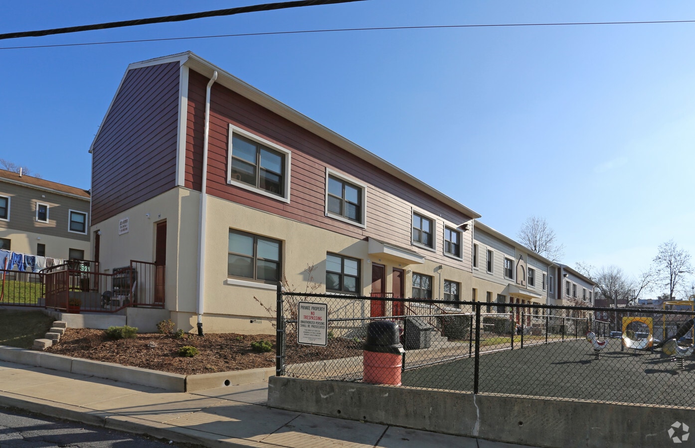 Photo - Lincoln Apartments