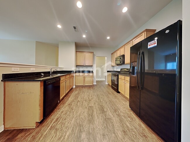 Photo - 504 Greywood Ln