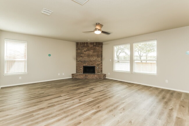 Photo - 6319 Tulia Way