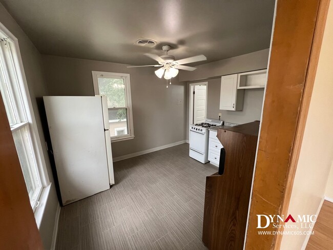 Photo - 233 S Duluth Ave Unit Apt. 3