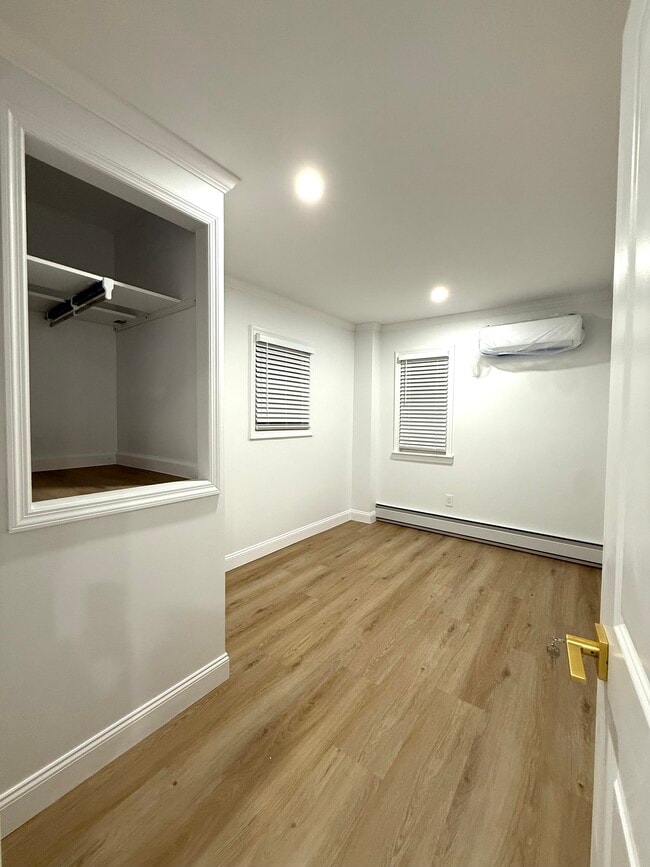 Unidad de 2 dormitorios - 3334 208th St