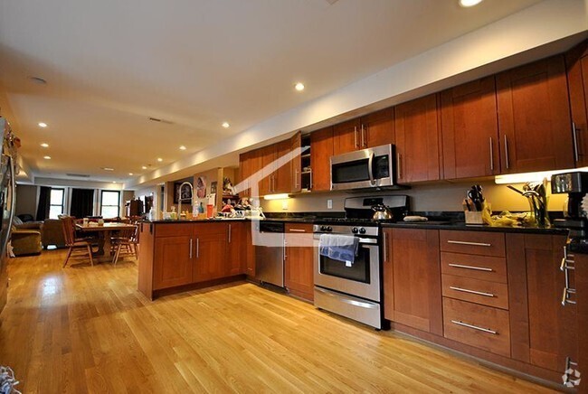 Building Photo - r39woo Unit 2 Rental