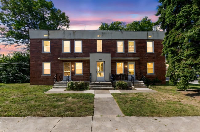 Building Photo - 1355 Ida Ave Unit D Rental
