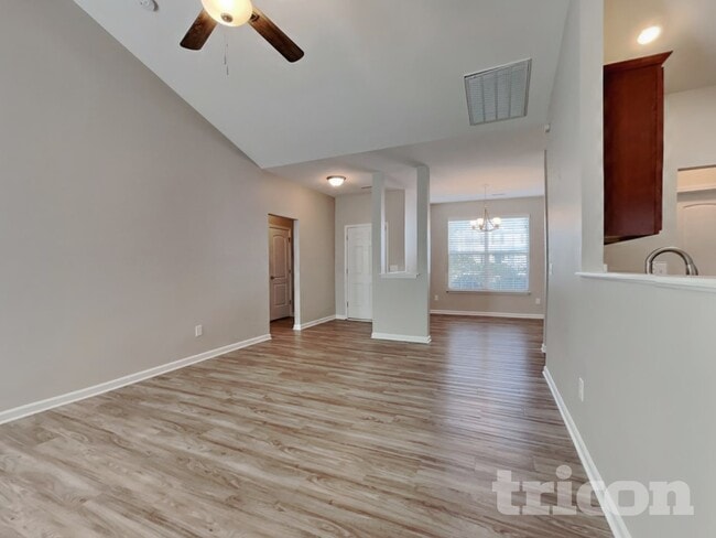 Photo - 1933 Pavilion Dr