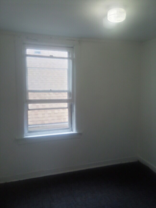 5030 W School St Unit Apt
