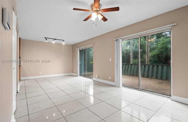 Photo - 8913 NW 28th Dr Unit D