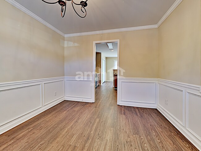 Photo - 356 Ridgestone Dr SW