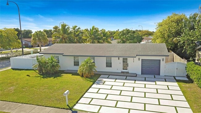 Photo - 15440 SW 102nd Pl