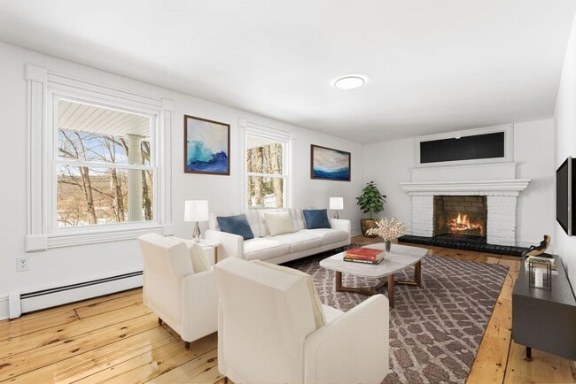 Photo - 17 N Maple St