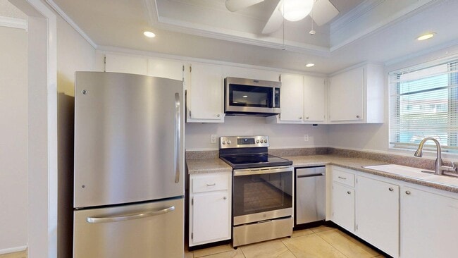 Photo - 4121 Heron Way