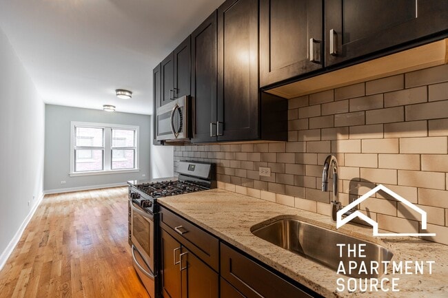 Photo - 2207 W Eastwood Ave Unit 2N